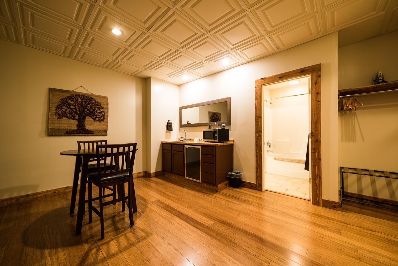 The Walnut Street Inn 布卢明顿 外观 照片